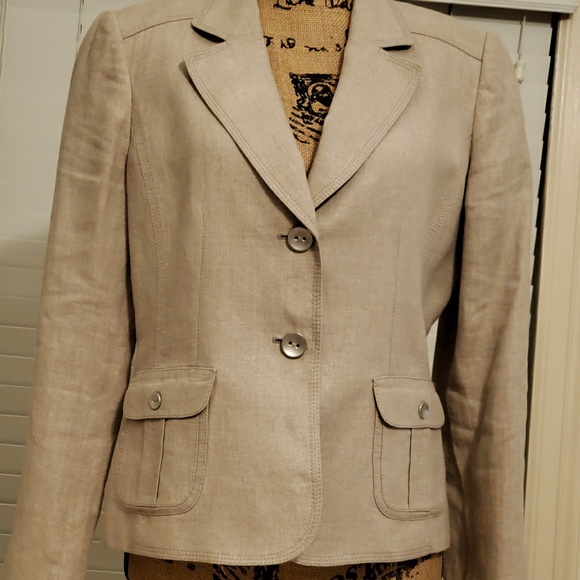 Pant Suit - Picture 4 of 6